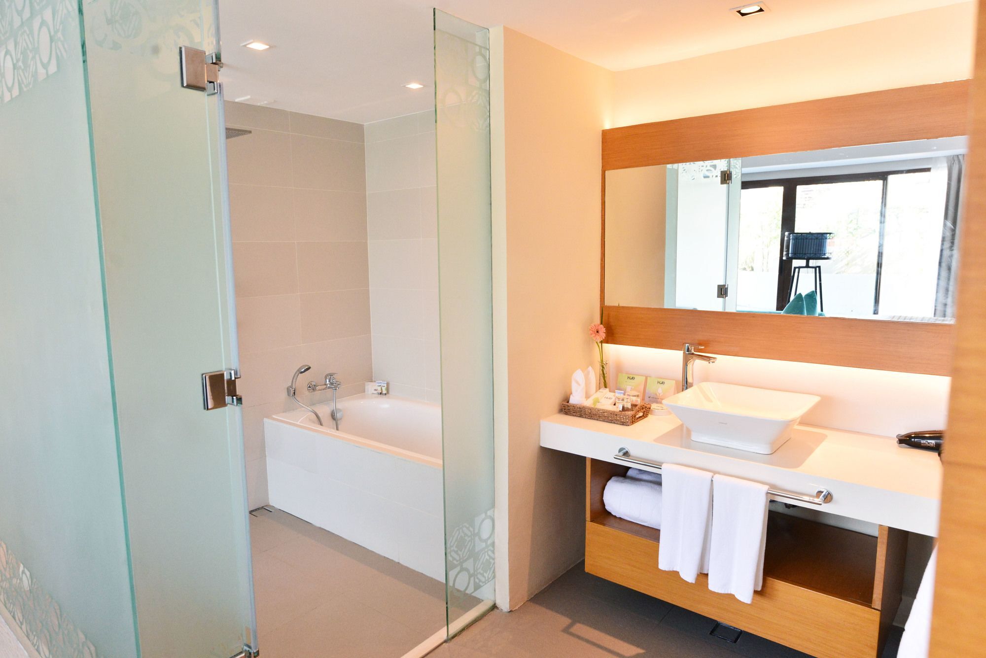 Hue Hotels And Resorts Boracay Managed By Hii Manoc-Manoc Exteriér fotografie